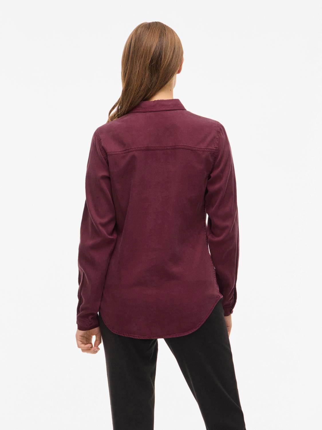 model_shot-back
